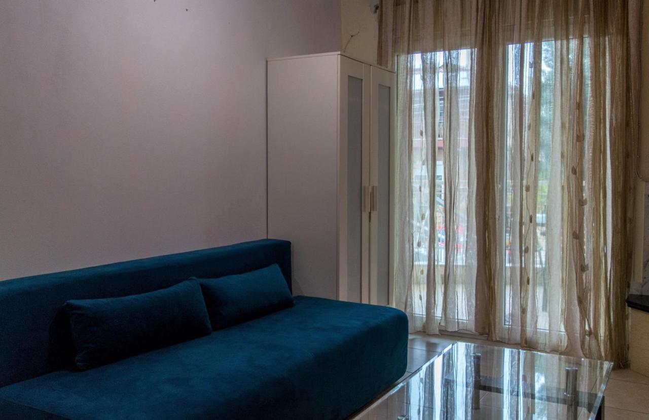 ניאה מיכאניונה Roses Apartments מראה חיצוני תמונה