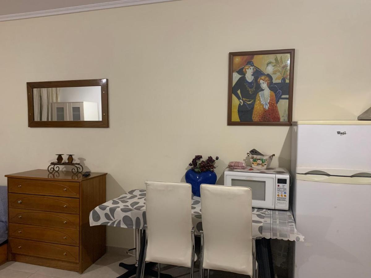 ניאה מיכאניונה Roses Apartments מראה חיצוני תמונה