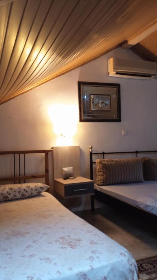 ניאה מיכאניונה Roses Apartments מראה חיצוני תמונה