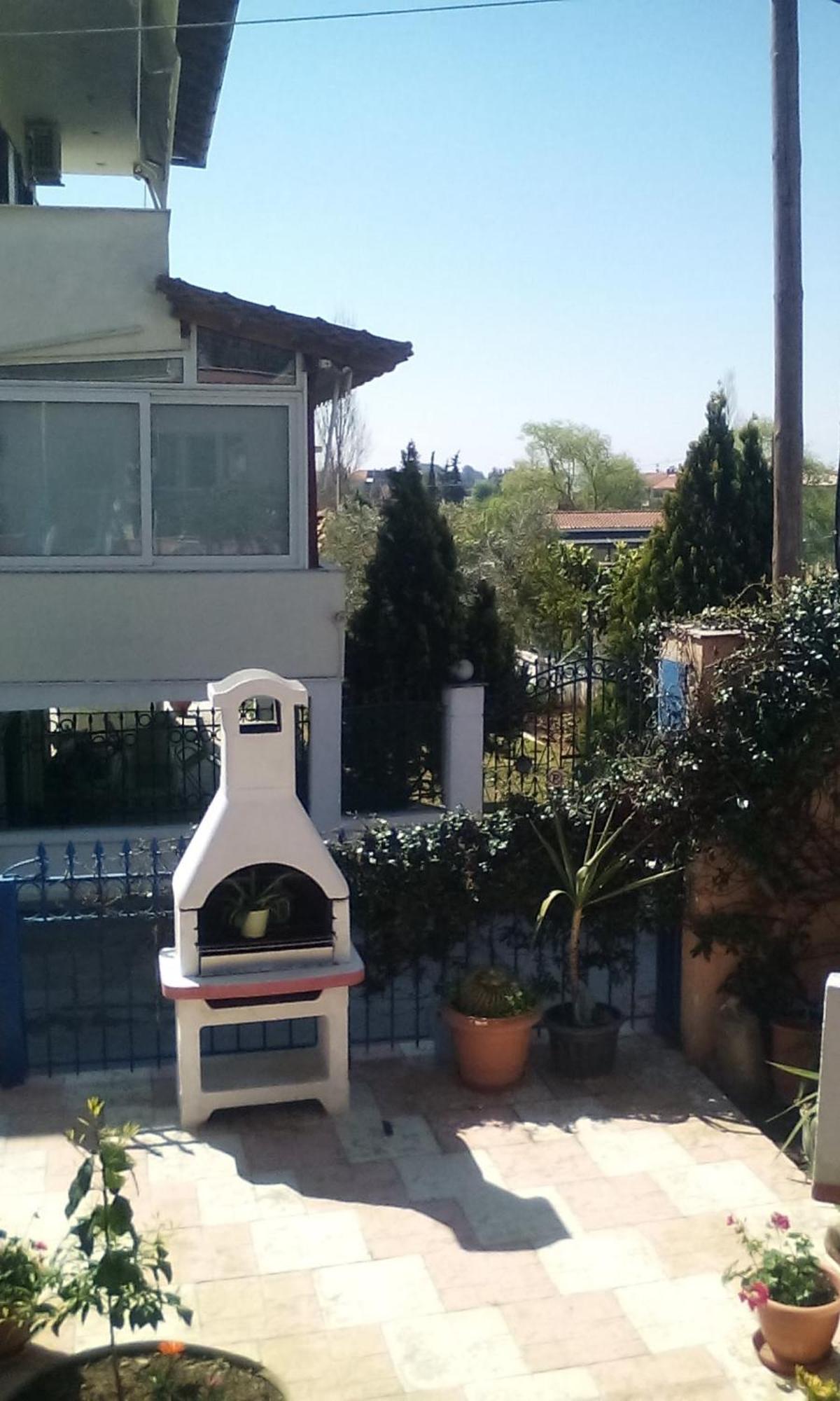 ניאה מיכאניונה Roses Apartments חדר תמונה