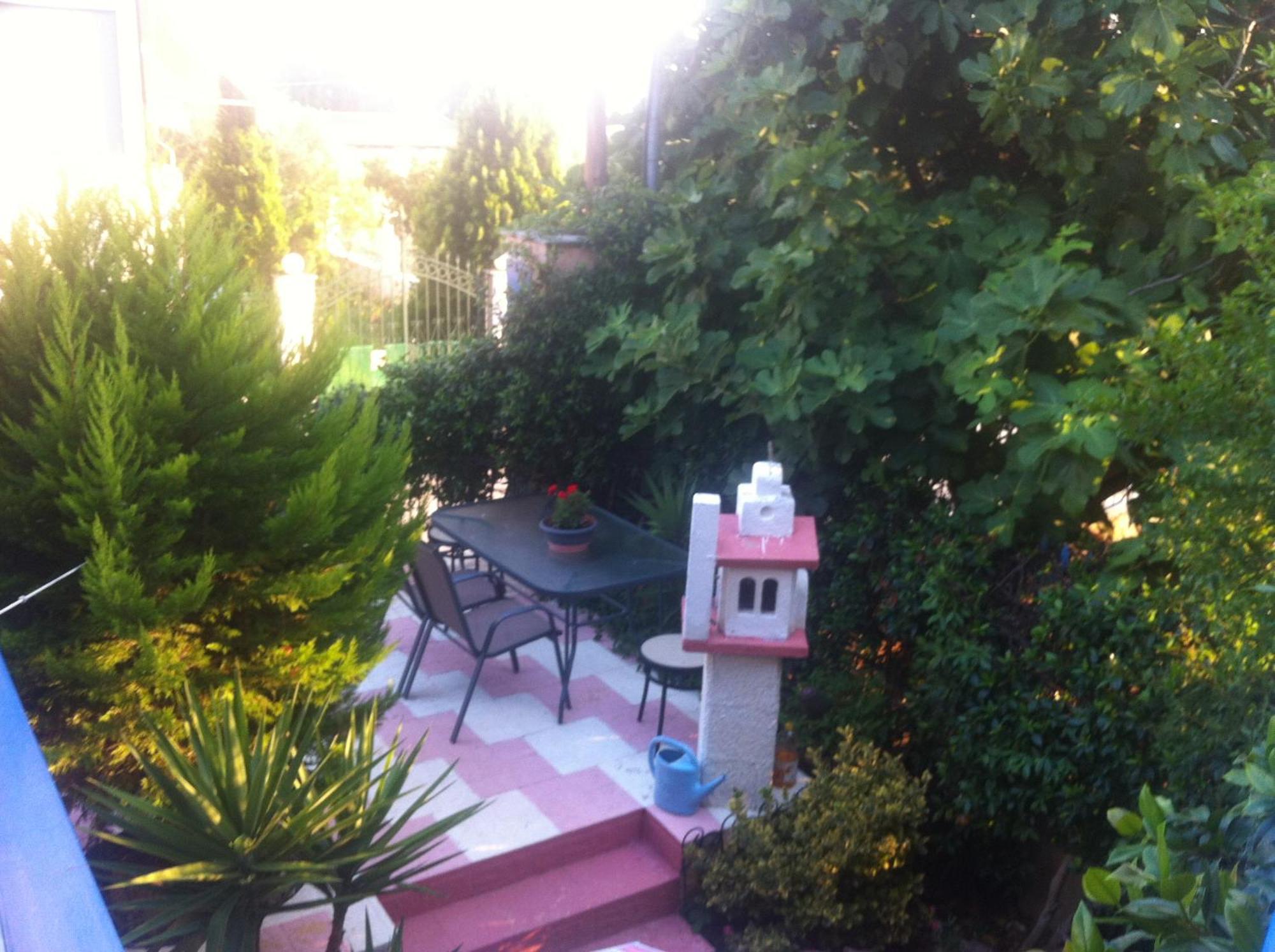 ניאה מיכאניונה Roses Apartments מראה חיצוני תמונה